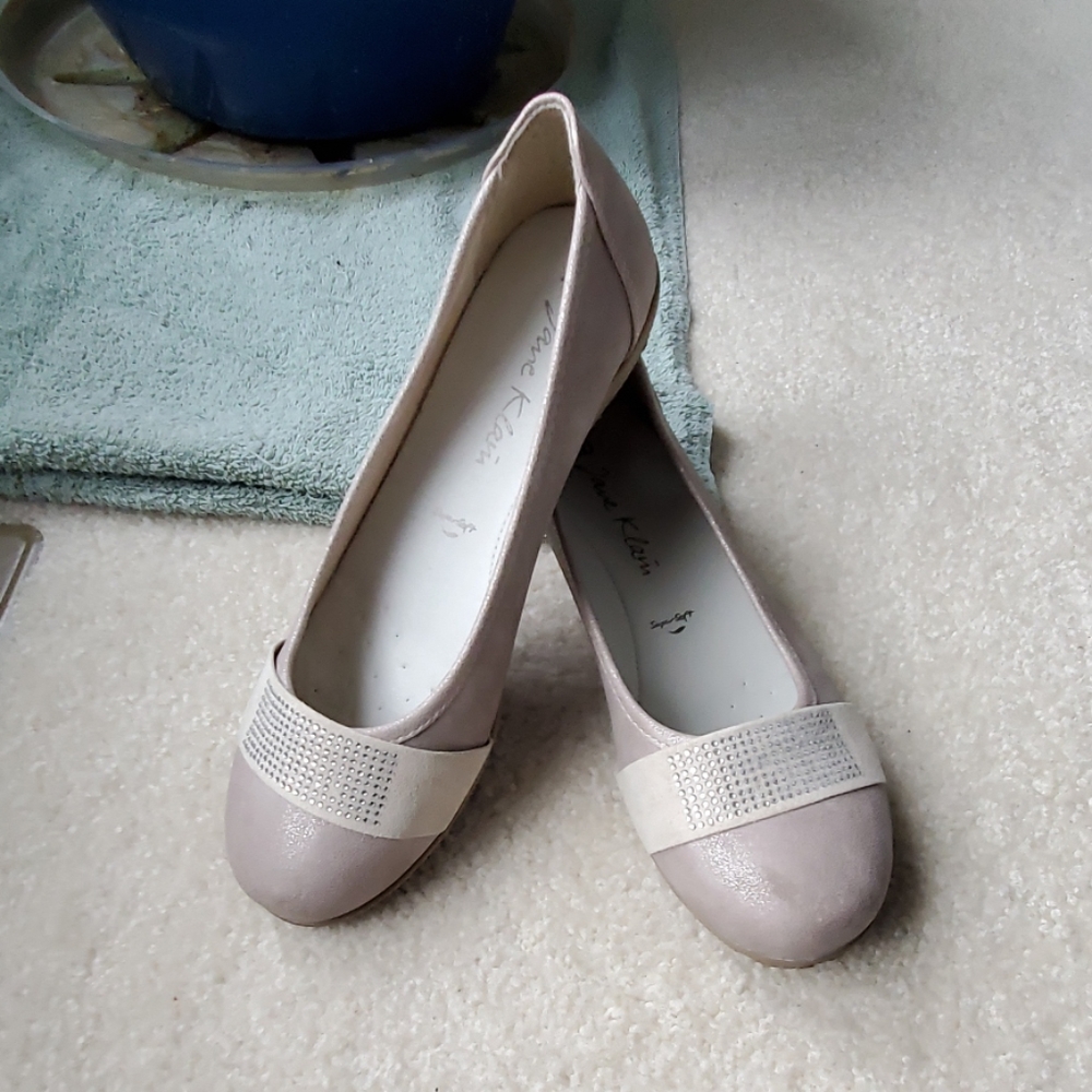 Rose gold flats